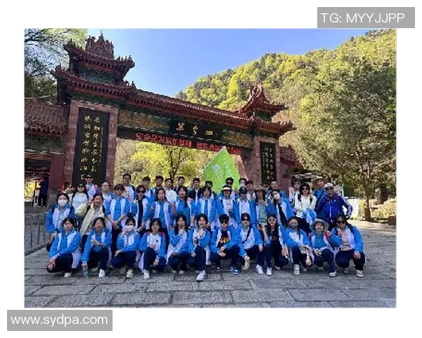 西安攀岩队的默契配合与团队精神探讨